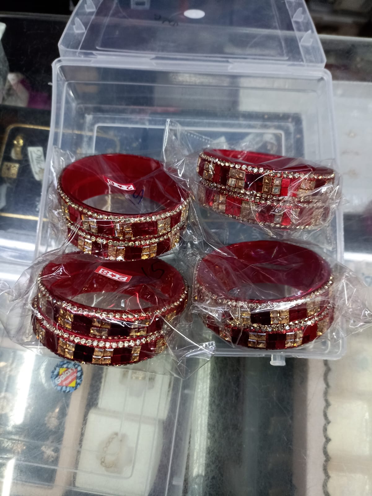 Red Lakh Kade